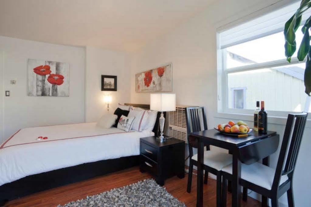 Fisherman'S Wharf Bed & Breakfast Victoria Buitenkant foto